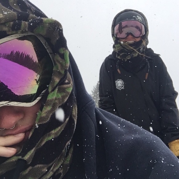 Meet your Posher, Megan - Picture 6 of 7